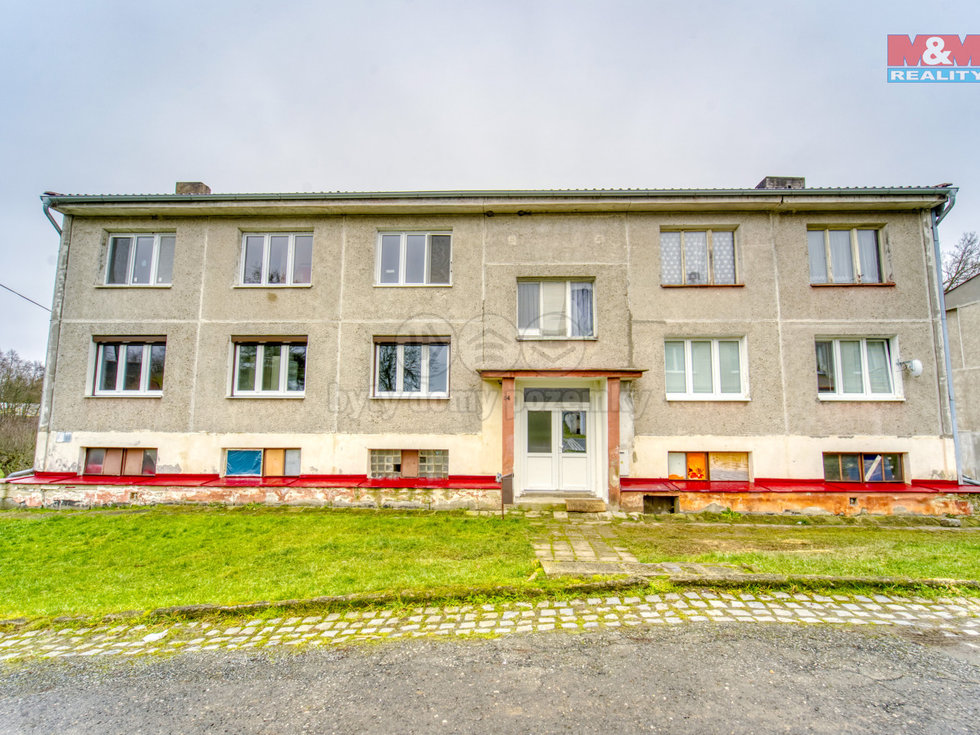 Prodej bytu 3+1 70 m², Drahotín