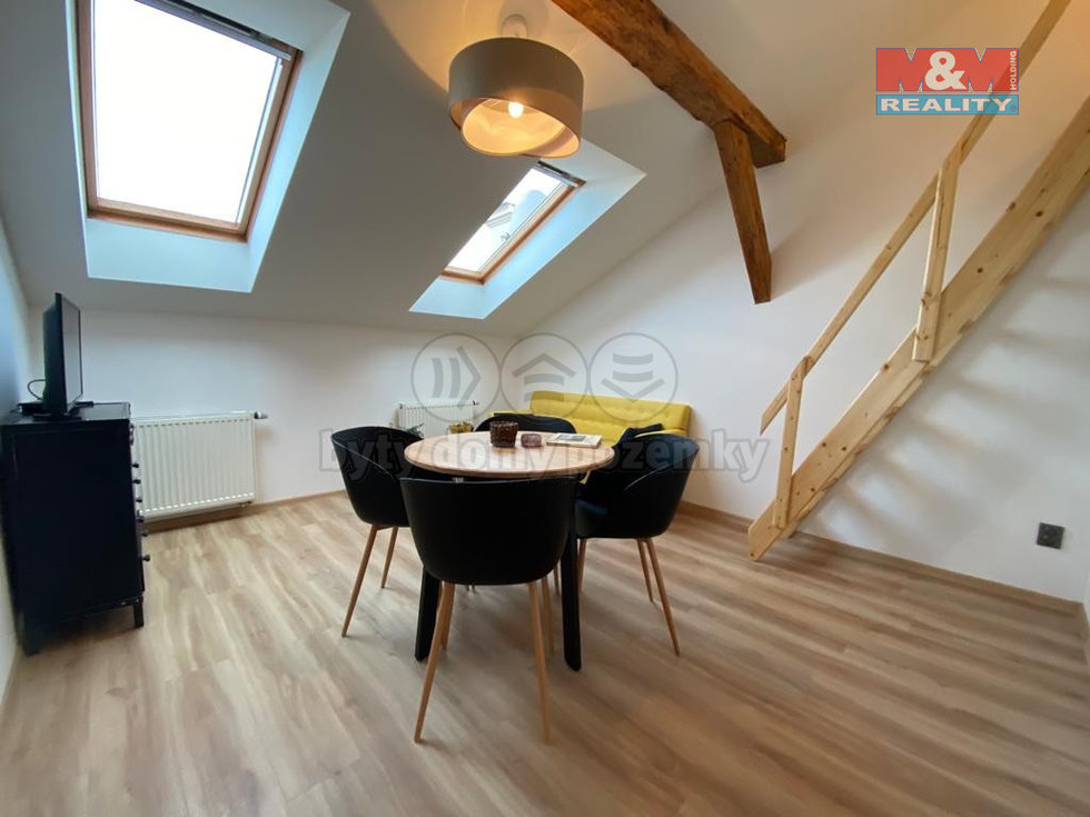 Pronájem bytu 2+kk 45 m², Praha