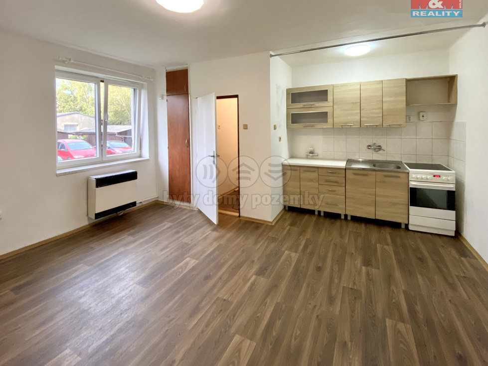 Pronájem bytu 1+kk, garsoniery 30 m², Náchod