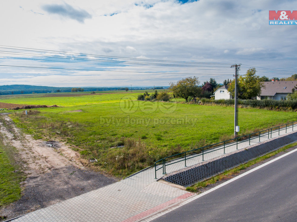 Prodej stavební parcely, Chvojenec