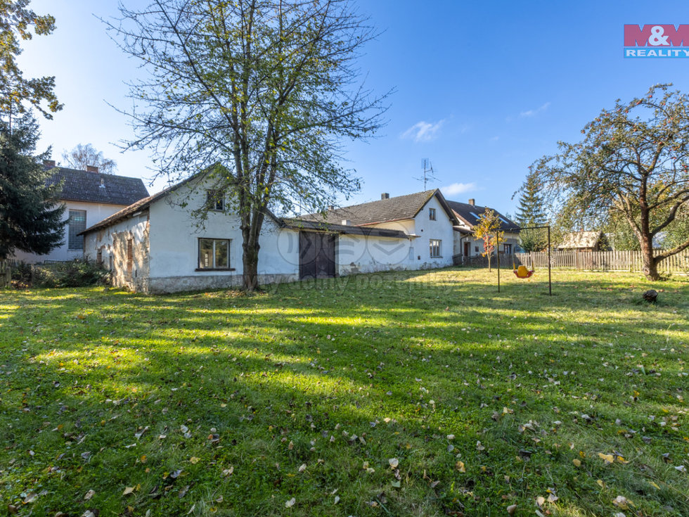 Prodej zemědělské usedlosti 130 m², Ústrašín