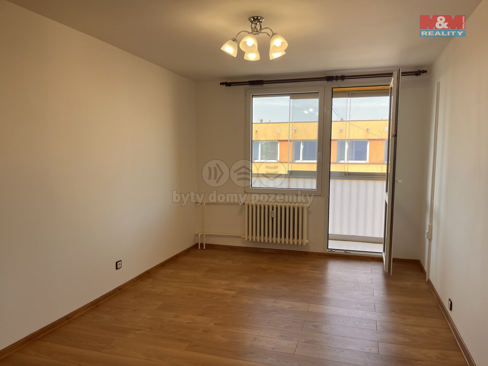 Pronájem bytu 2+kk 39 m², Kněžmost