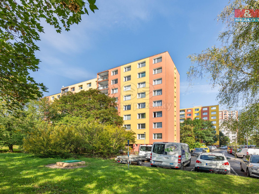 Prodej bytu 4+1 90 m², Praha