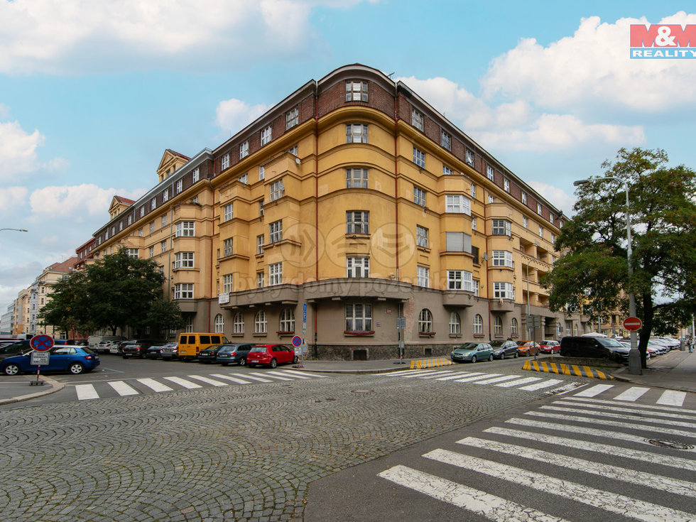 Prodej bytu 4+1 88 m², Praha