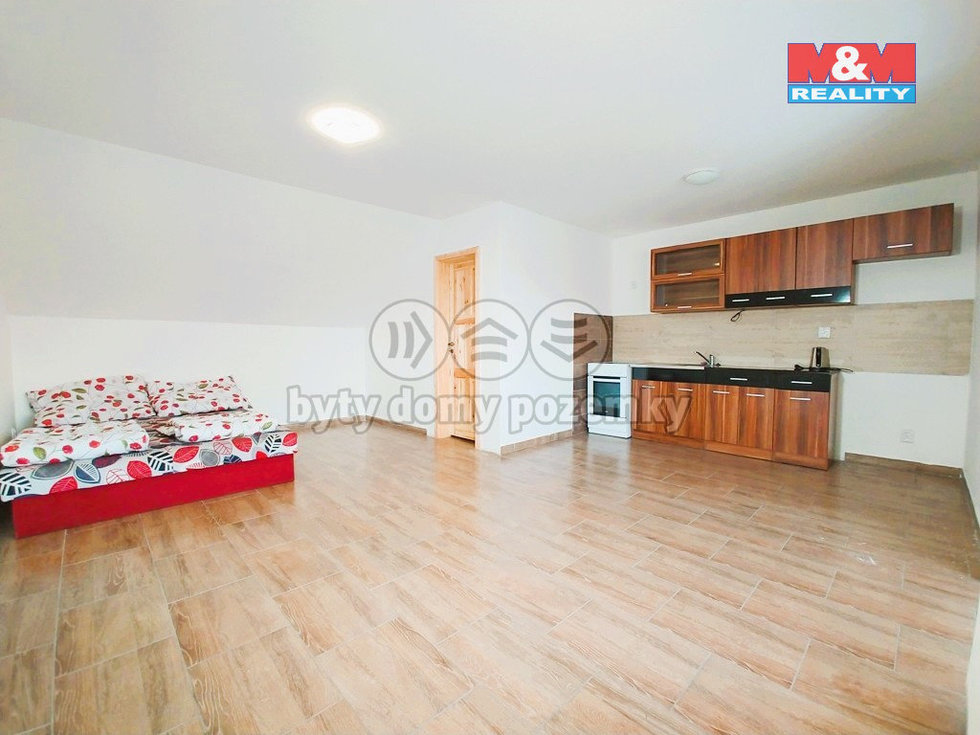 Pronájem bytu 1+kk, garsoniery 32 m², Křoví