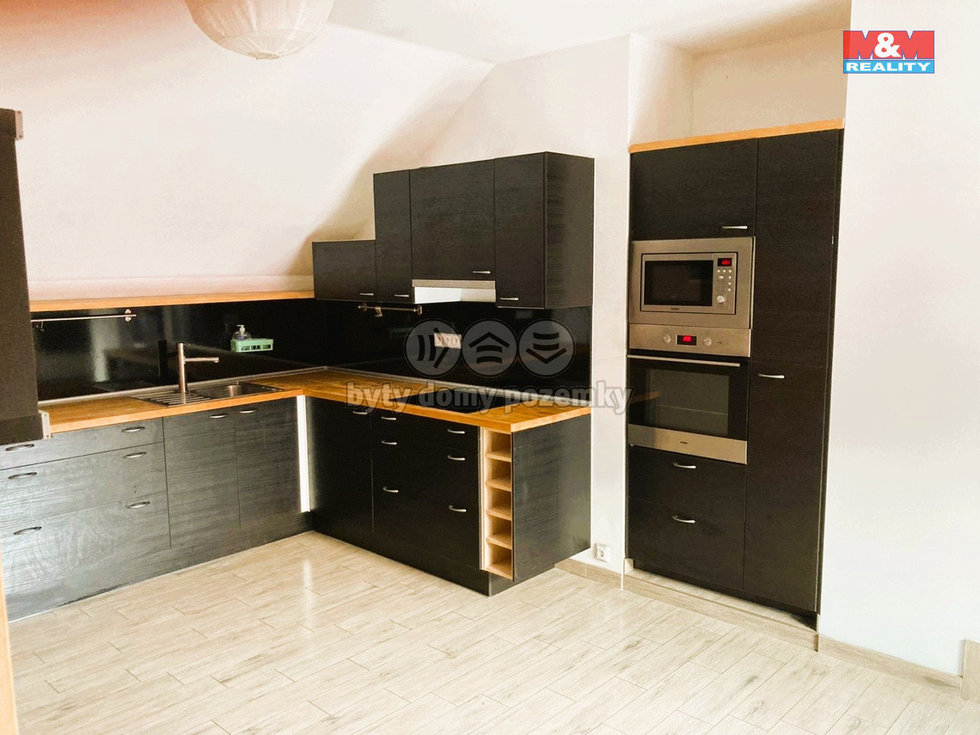 Pronájem bytu 2+kk 71 m², Křoví