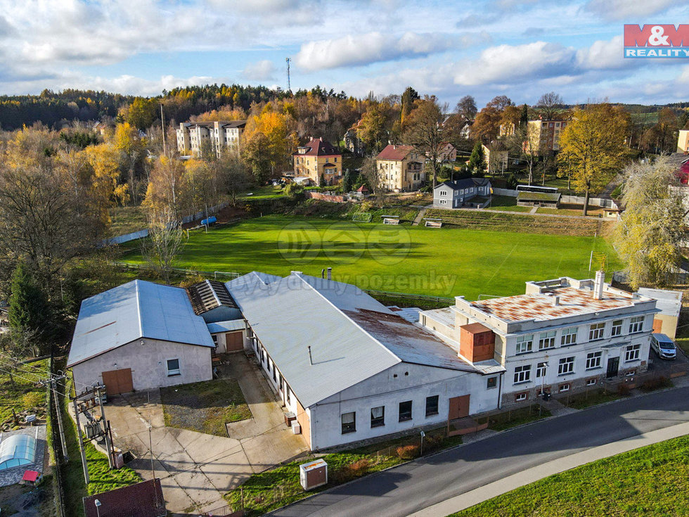 Prodej výrobního objektu 2031 m², Plesná