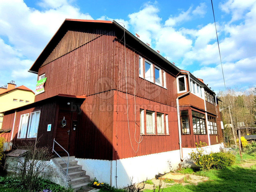 Prodej bytu 3+1 68 m², Líšný