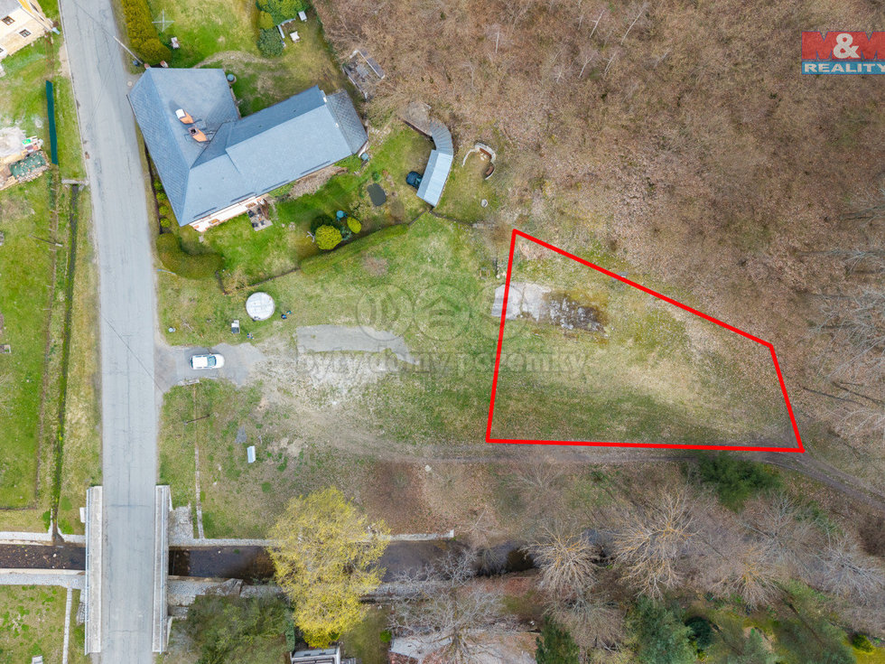 Prodej stavební parcely 987 m², Úterý