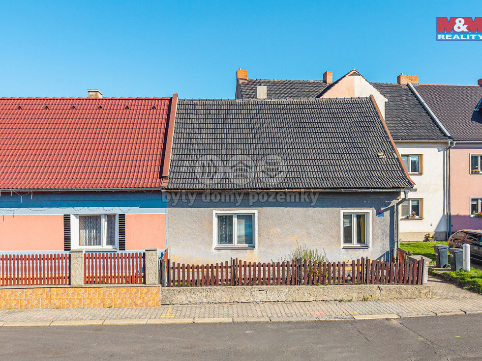 Prodej rodinného domu 100 m², Ledvice