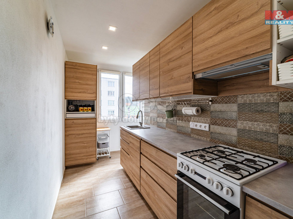 Prodej bytu 2+1 56 m², Planá