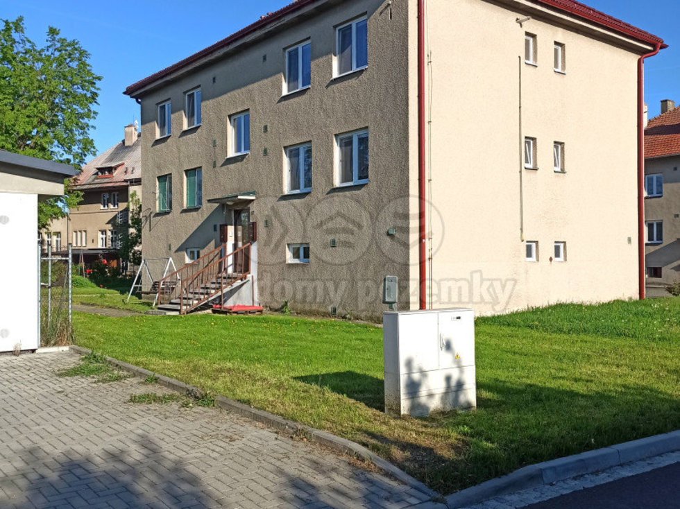 Prodej bytu 3+1 75 m², Lužice