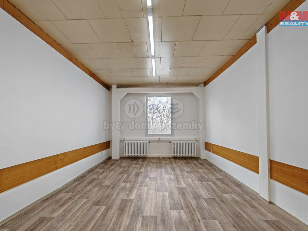 Pronájem kanceláře 21 m², Horšovský Týn