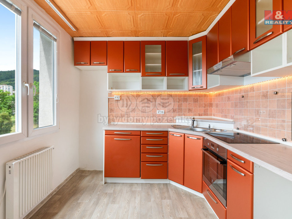 Pronájem bytu 3+1 66 m², Krupka