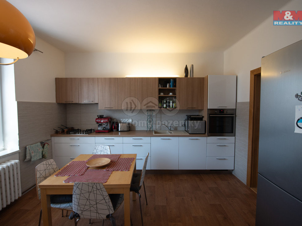 Pronájem bytu 2+1 68 m², Hradec Králové