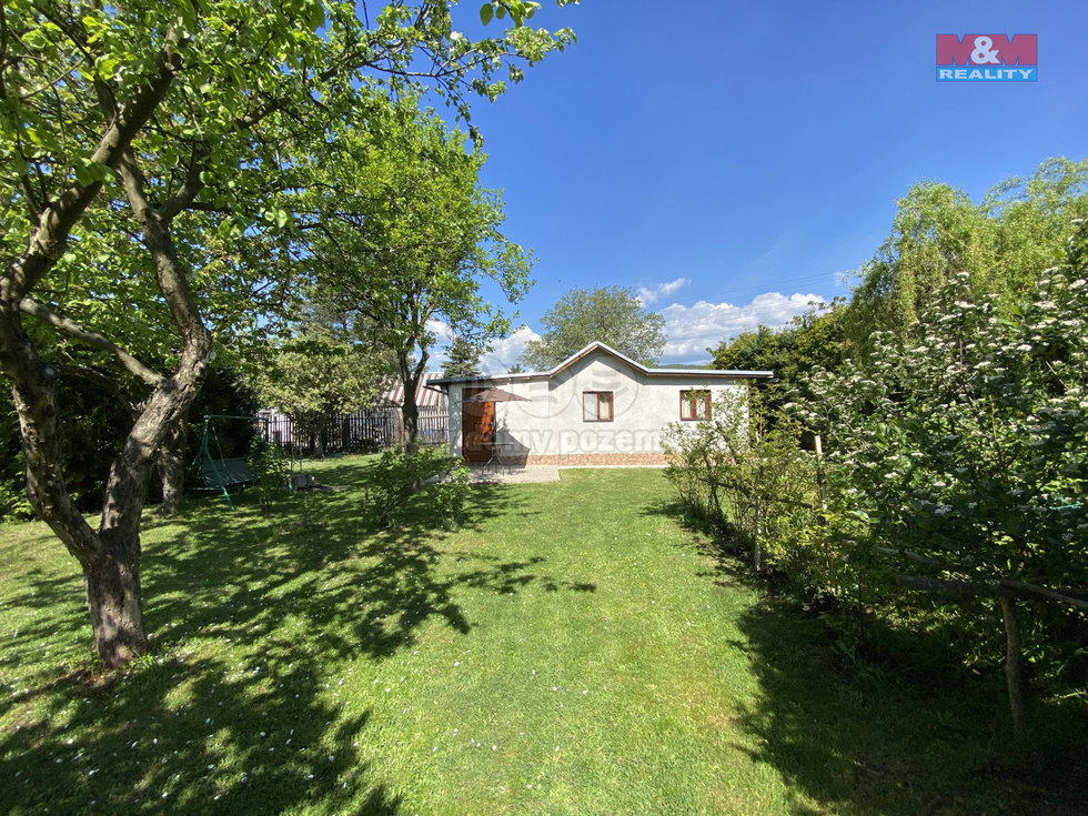 Prodej zahrady 896 m², Lom