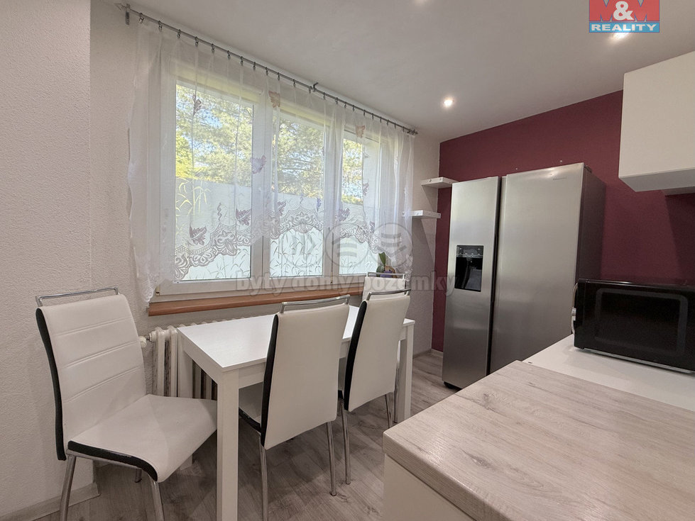 Prodej bytu 2+1 60 m², Klášterec nad Ohří
