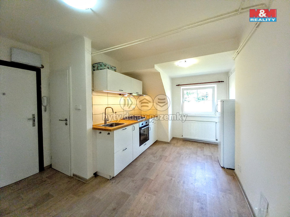 Pronájem bytu 2+1 51 m², Teplá