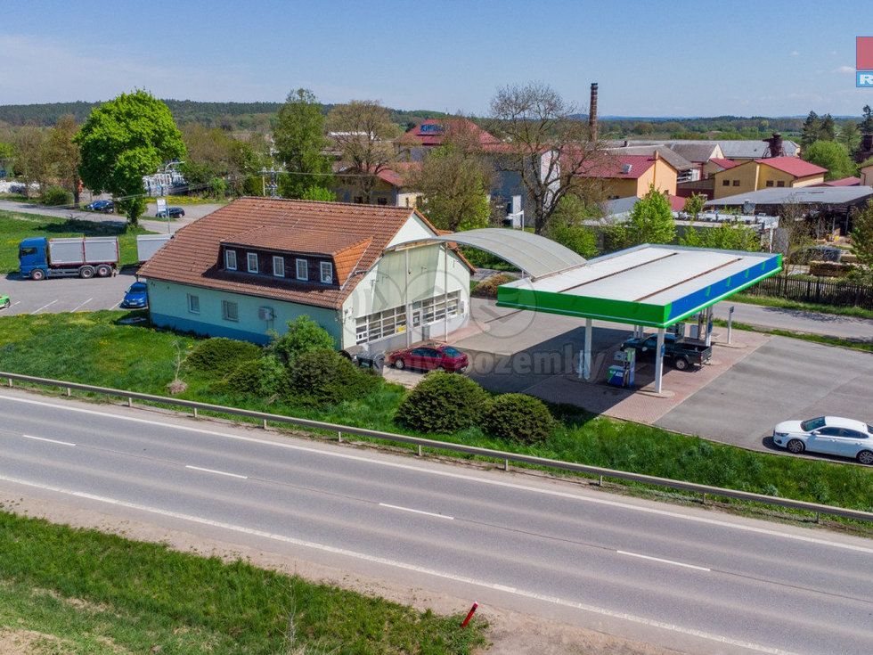 Prodej obchodu 320 m², Zalužany