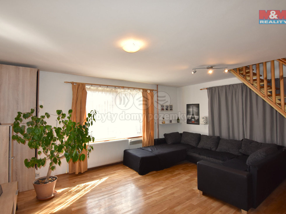 Pronájem bytu 2+1 80 m², Kolomuty