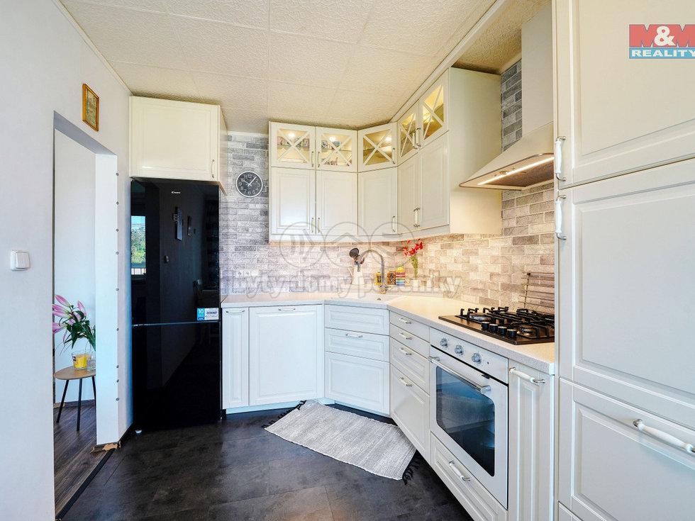 Prodej bytu 3+1 73 m², Králův Dvůr