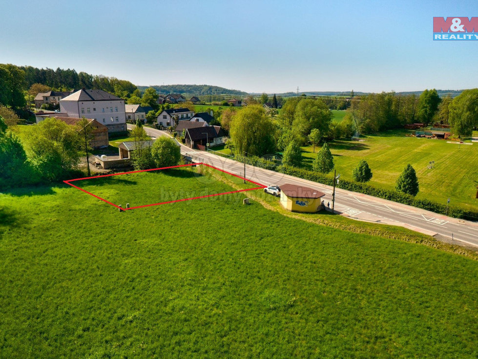 Prodej stavební parcely 1000 m², Lanžov