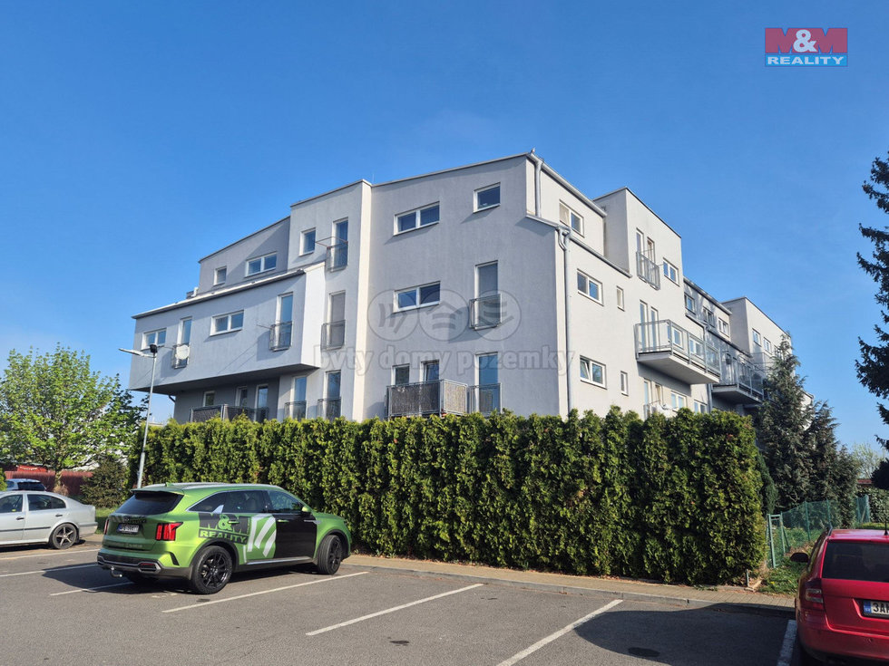Pronájem bytu 2+kk 57 m², Jinočany