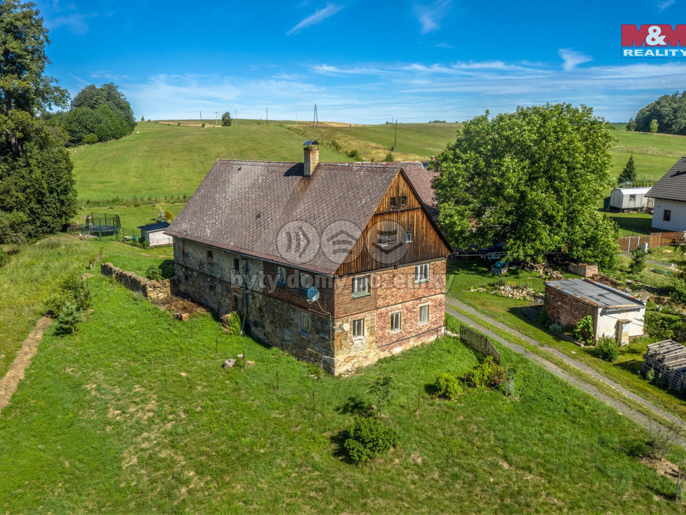 Prodej rodinného domu 220 m², Bulovka