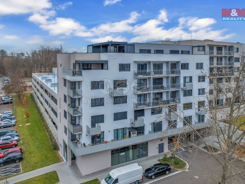 Pronájem garáže 13 m², Pardubice