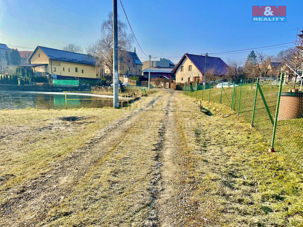 Pronájem zahrady 1952 m², Hrabyně