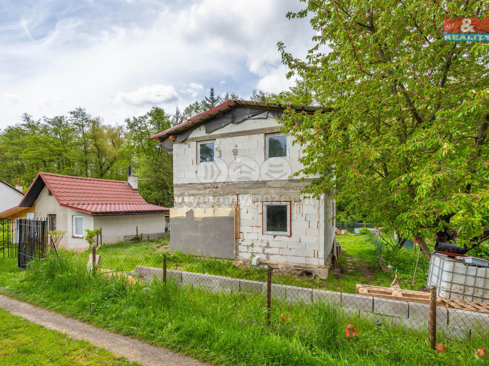 Prodej chaty 48 m², Slaný