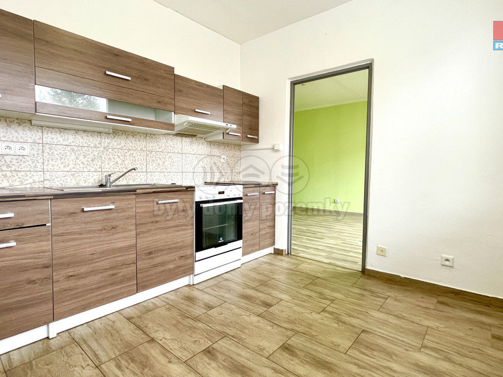 Pronájem bytu 3+1 78 m², Radvanice