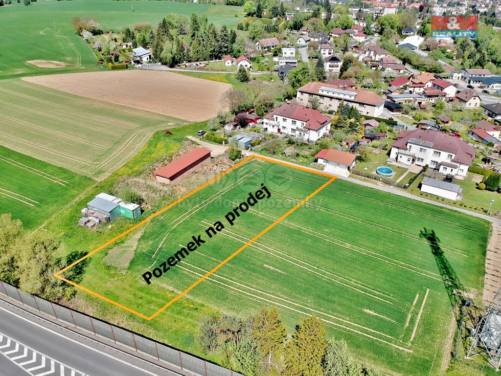 Prodej komerčního pozemku 2000 m², Vystrkov