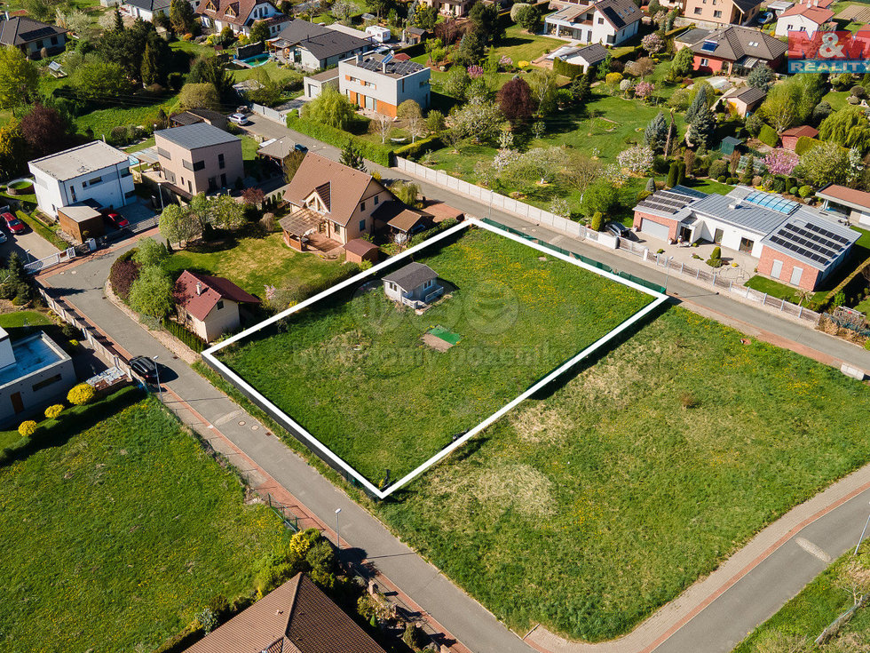 Pronájem zahrady 1288 m², Pardubice