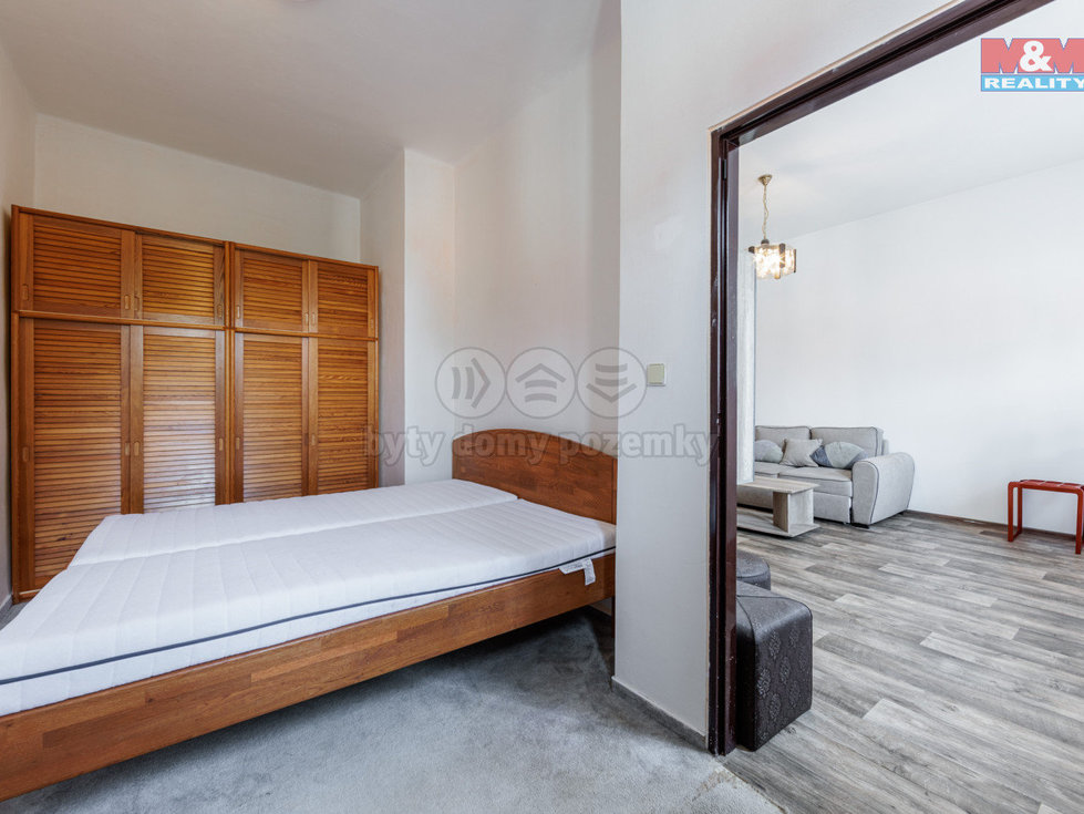 Pronájem bytu 2+1 48 m², Cheb