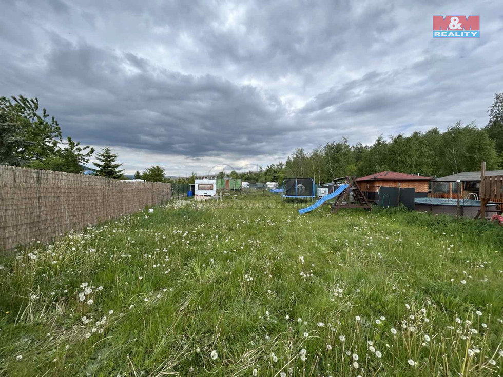 Prodej zahrady 405 m², Jirkov