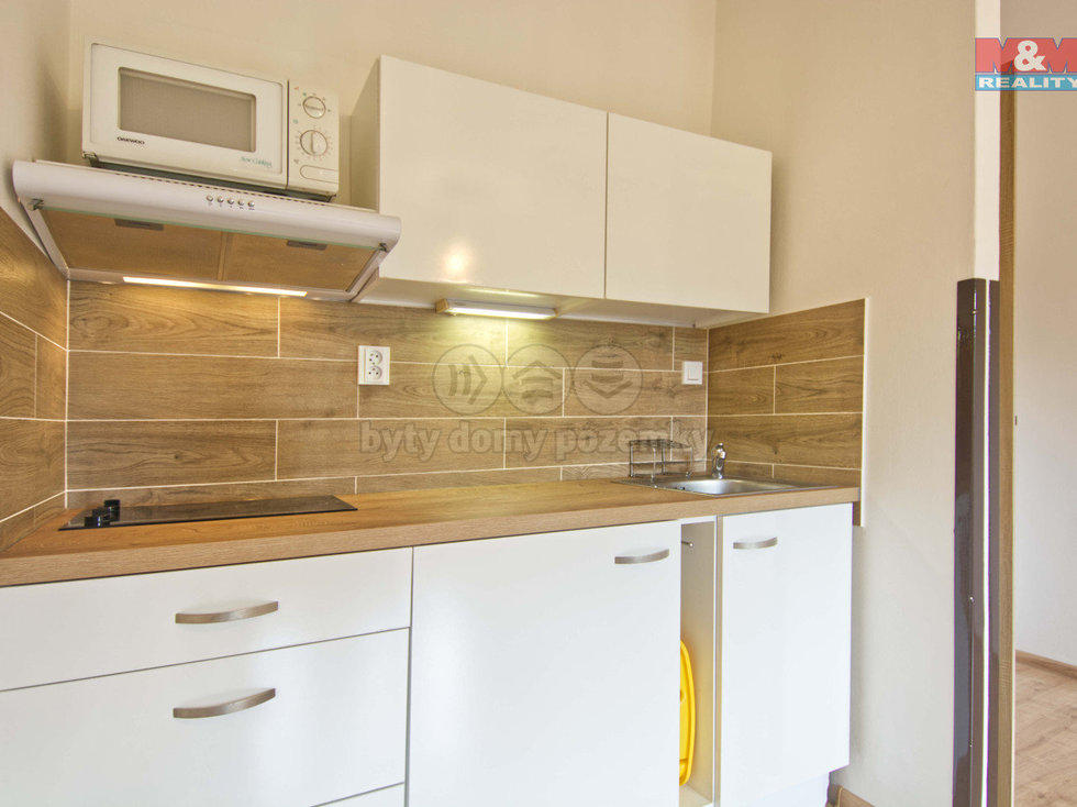 Pronájem bytu 1+kk, garsoniery 30 m², Karviná