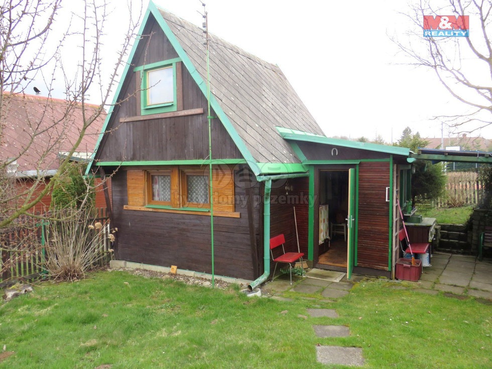 Prodej stavební parcely 821 m², Mezina