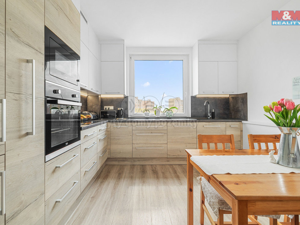 Prodej bytu 3+1 82 m², Pardubice