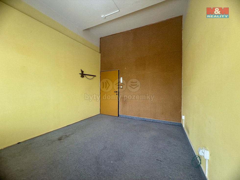 Pronájem kanceláře 14 m², Blatná