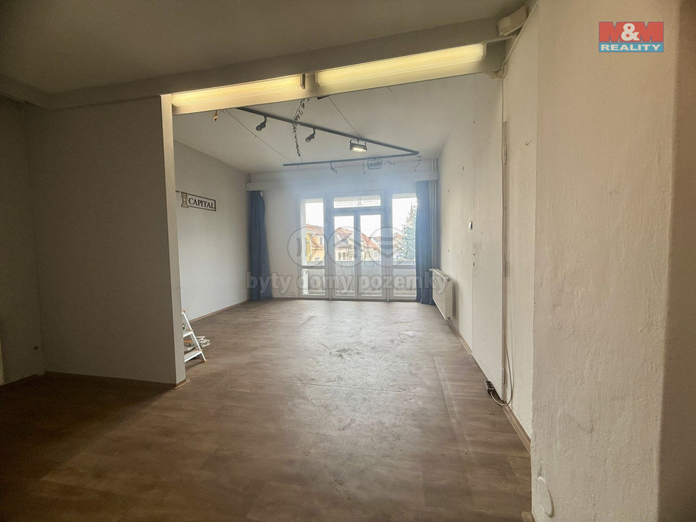 Pronájem kanceláře 28 m², Blatná