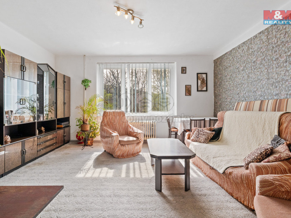 Prodej bytu 4+1 92 m², Komárov