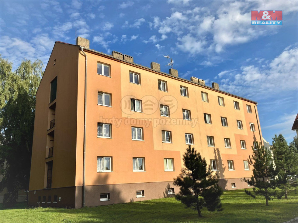 Pronájem bytu 1+1 32 m², Kladno