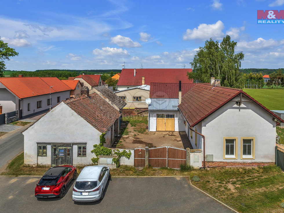 Prodej výrobního objektu 152 m², Veletov