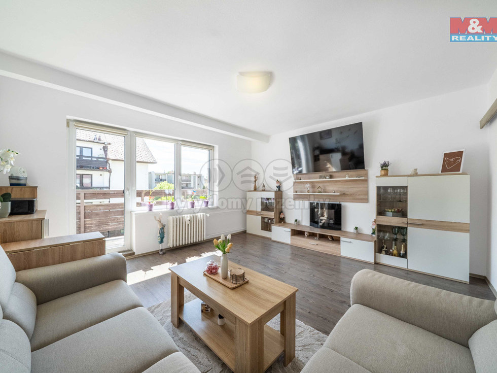 Prodej bytu 3+1 73 m², Hrádek