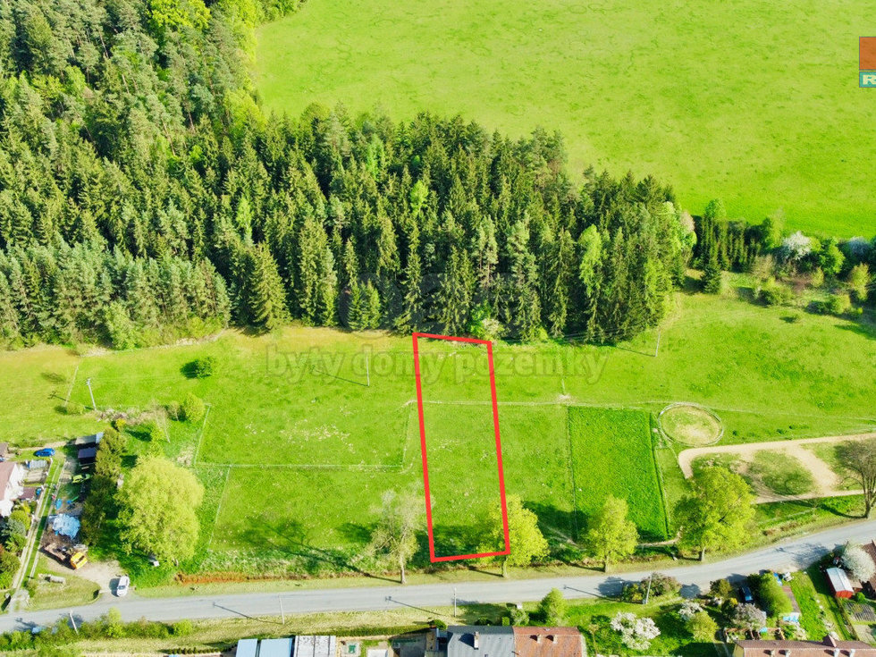 Prodej stavební parcely 642 m², Brněnec
