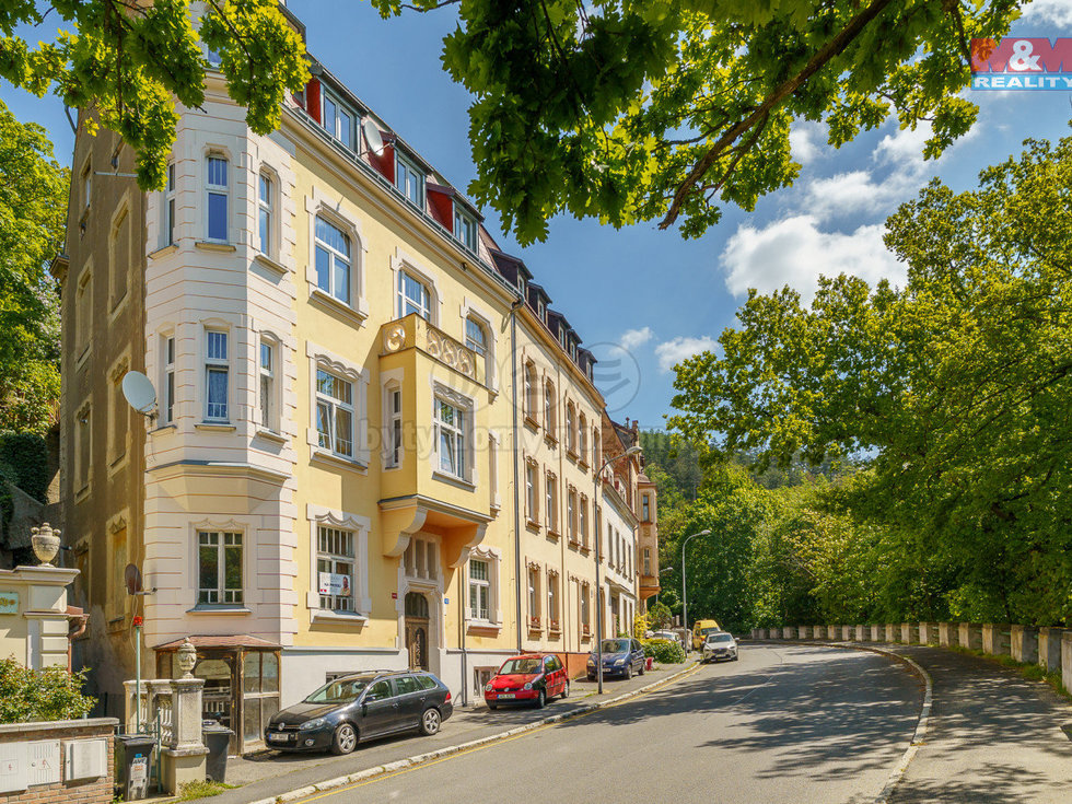 Prodej bytu 1+1 31 m², Karlovy Vary
