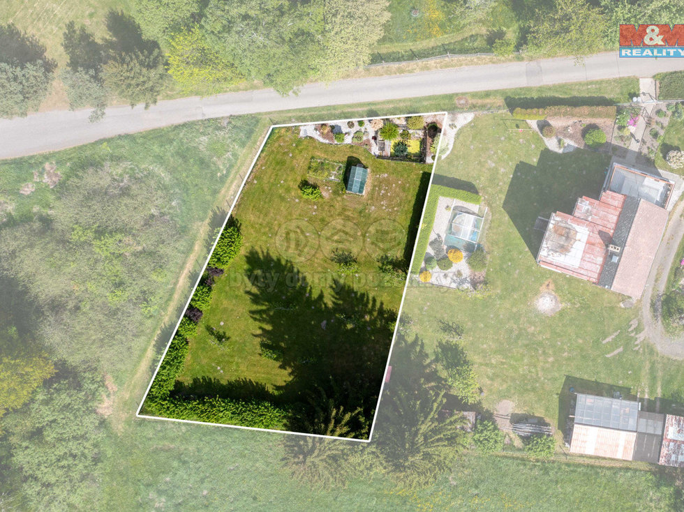 Prodej stavební parcely 1000 m², Čenkov
