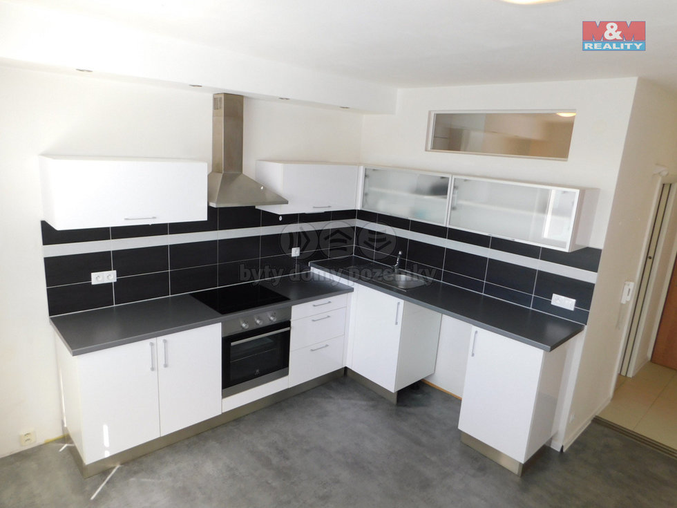 Pronájem bytu 1+1 40 m², Cheb