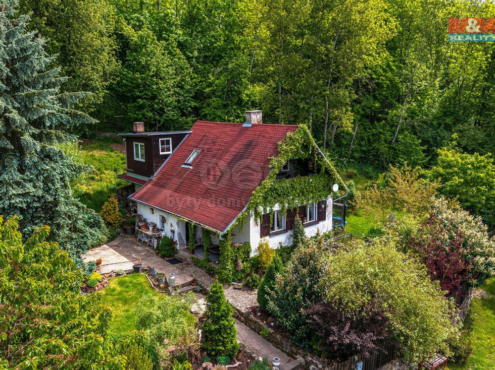 Prodej chaty 137 m², Povrly